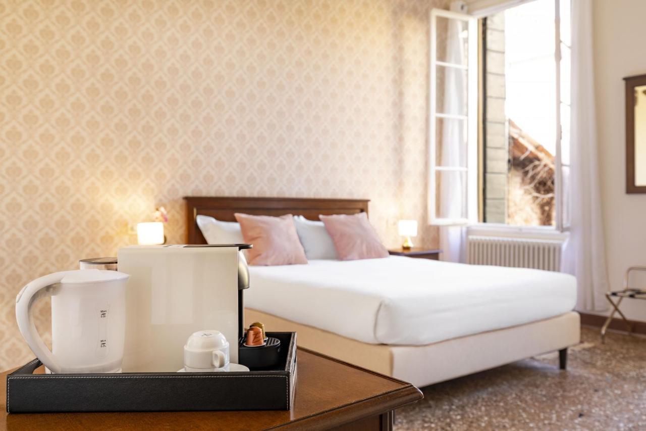 Residenza Centopietre - Dorsoduro By Wonderful Italy Βενετία Εξωτερικό φωτογραφία