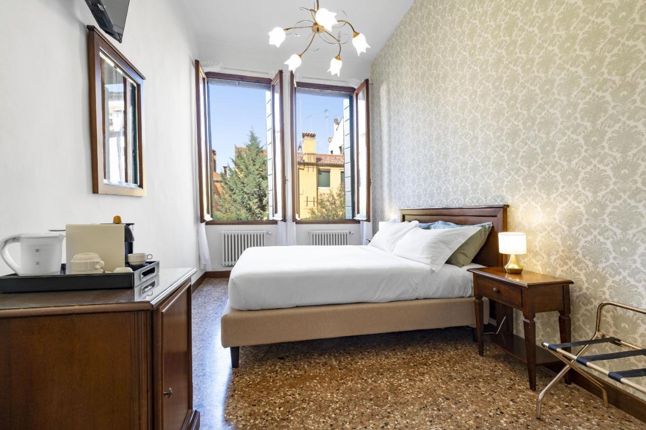 Residenza Centopietre - Dorsoduro By Wonderful Italy Βενετία Εξωτερικό φωτογραφία